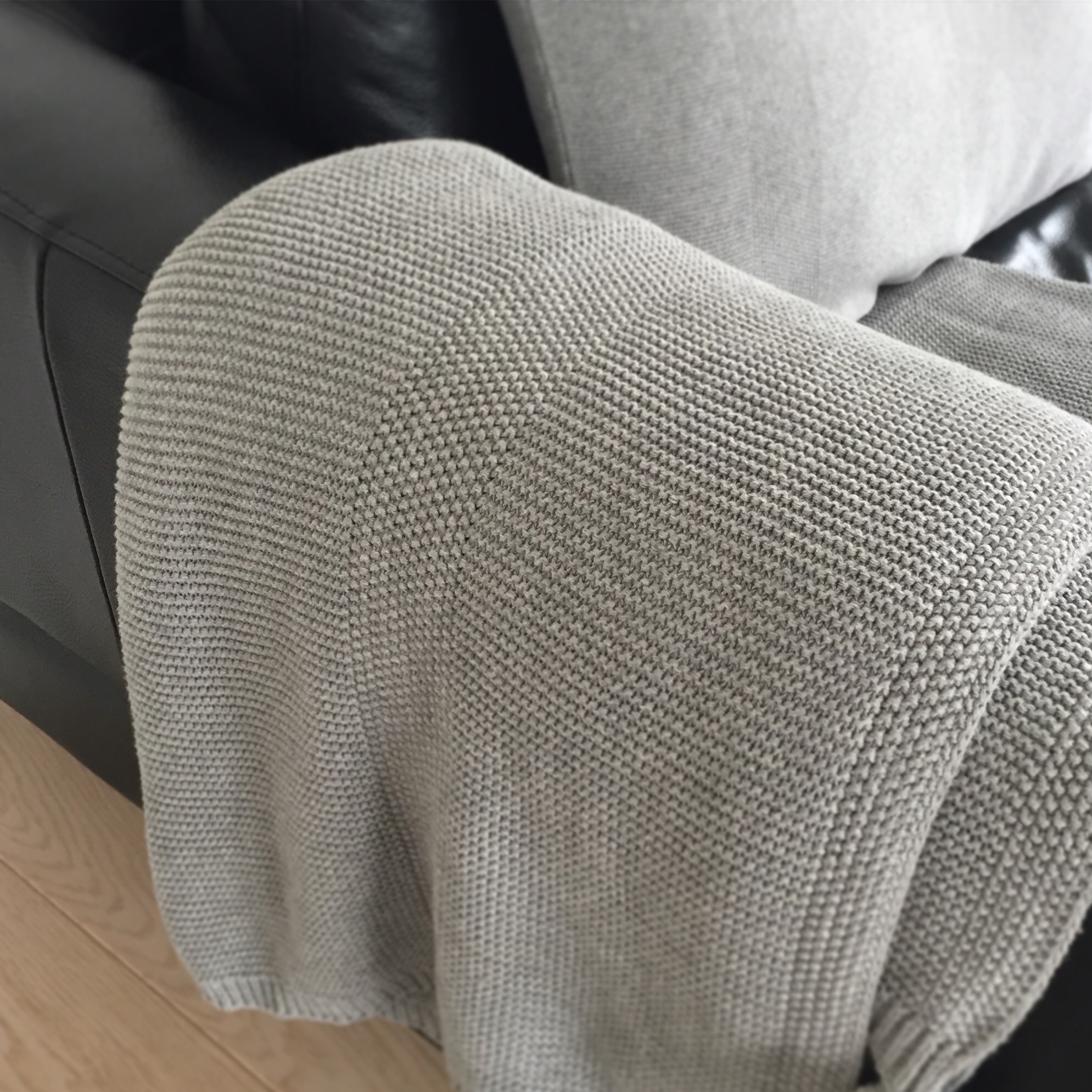 Strikket plaid